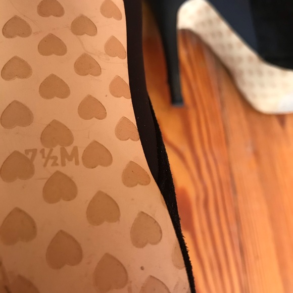 Betsey Johnson Black Knee-high Boots, EUC, 7.5 - Picture 11 of 16